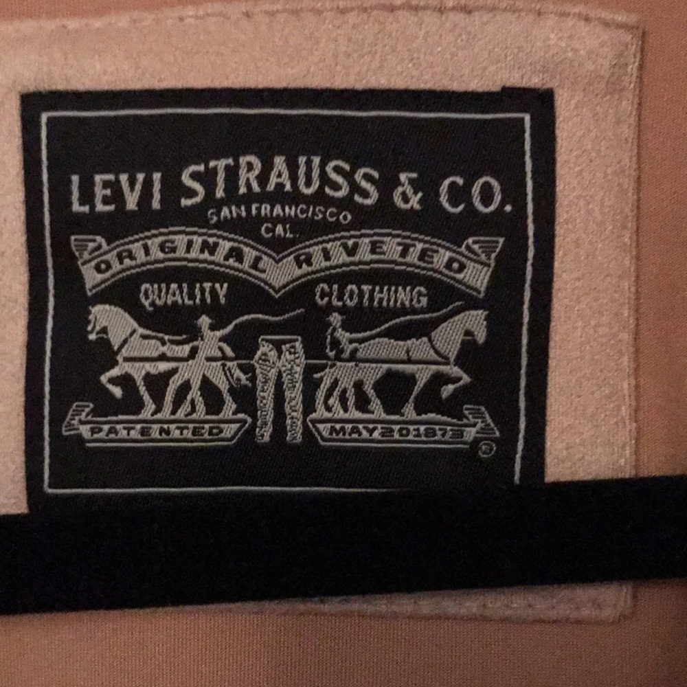 NWT Levi’s Women’s Faux Suede Modern Trucker Jacket - Picture 6 of 14